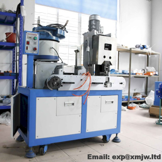 Automatic Two Pin Plug Terminal Crimping Machine